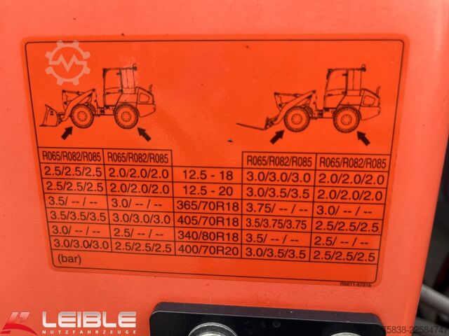Încărcător pe roți KUBOTA R082*Hydr.Schnellwechsler*Pal.Gabel*nur 539h*