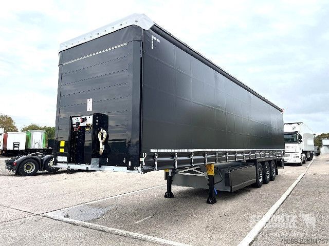Auflieger mit Pritsche & Plane Schmitz Cargobull Curtainsider Euroliner