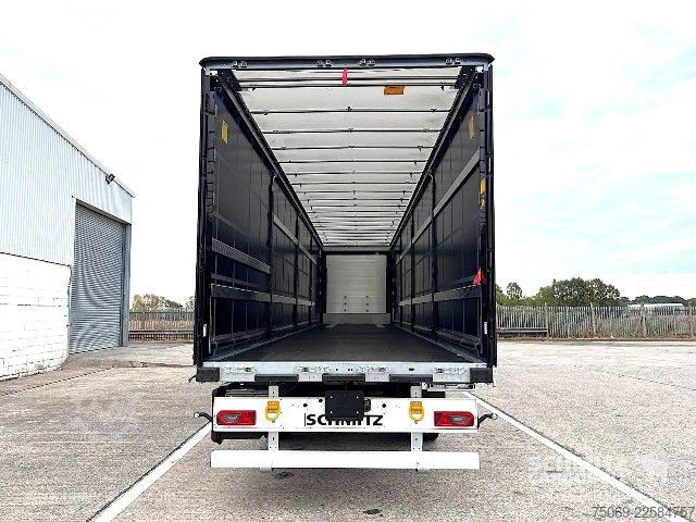 Auflieger mit Pritsche & Plane Schmitz Cargobull Curtainsider Euroliner