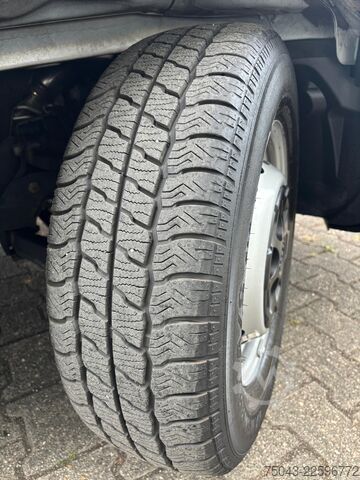 Van boks atap tinggi dengan sumbu roda panjang Iveco Daily Maxi*Klima*Kamera*Tempomat*44Tkm