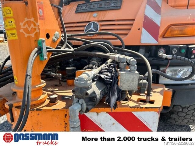 Camión para usos especiales Unimog U 300 4x4, Kommunalhydraulik, Zapfwelle