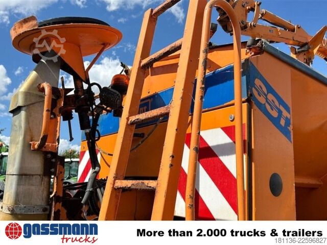 Camión para usos especiales Unimog U 300 4x4, Kommunalhydraulik, Zapfwelle