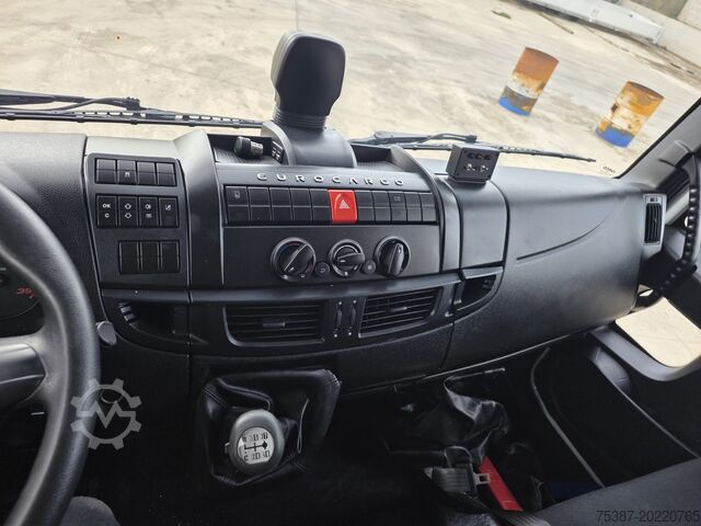 Chasis de camión IVECO 120E25