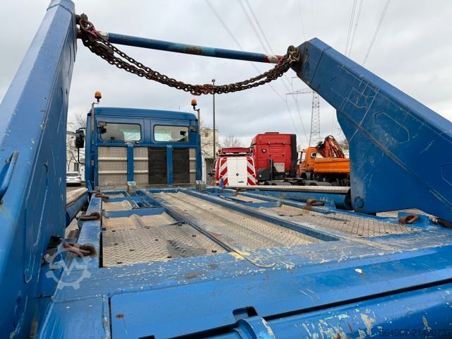 Sklápacie nákladné vozidlo MERCEDES-BENZ 3243 Actros MP1 Klima Retarder Funk 4-A-Absetzer