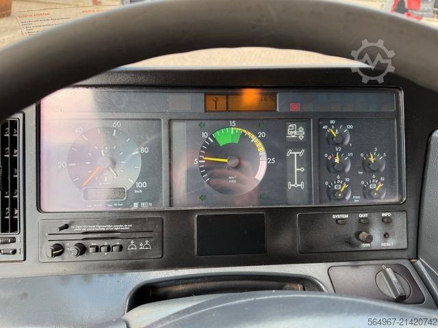 Самосвален камион MERCEDES-BENZ 1840 Actros 2Seiten-Kipper Kran Hiab 125-3 FunK