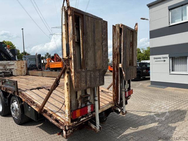 Dépanneuse MERCEDES-BENZ 2535 Actros MP1 Baumaschinentrans. KRAN + RAMPE