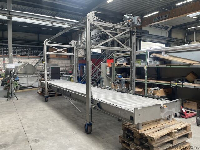 Sabuk konveyor rol bertenaga Van der Meijden Machines Powered roller conveyor belt
