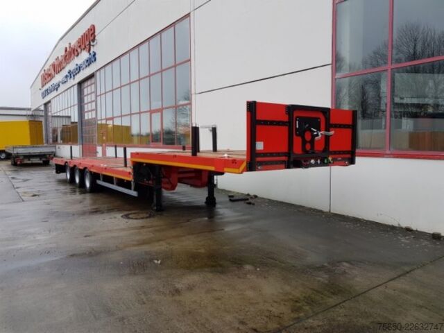 Нискорамно полуремарке Möslein STO 3 Schwebheim  3 Achs Satteltieflader Plato