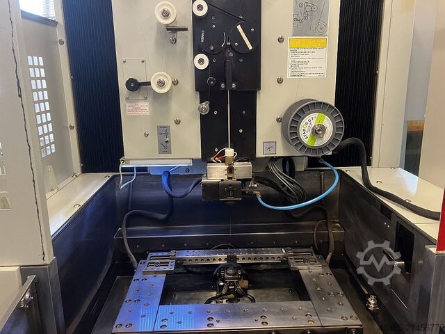 Máquina de erosão por fio CNC CHMER A422S