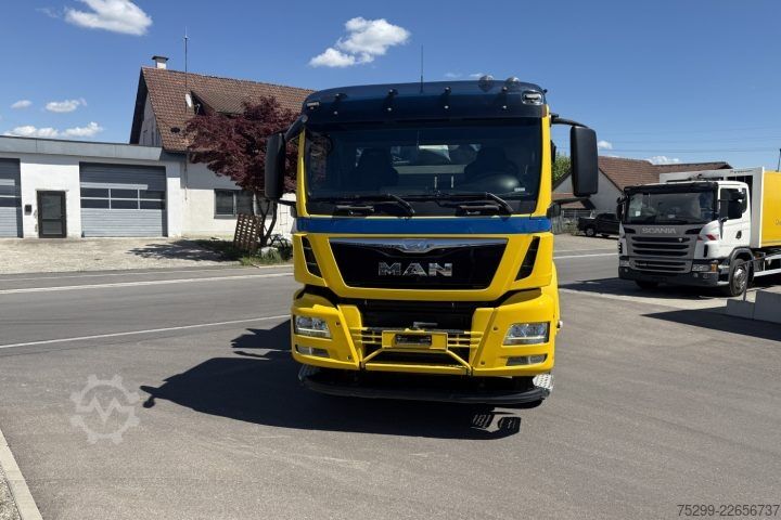 รถบรรทุกเฉพาะกิจ MAN TGS 35.480 10x4 FHS / Swiss-Vehicle