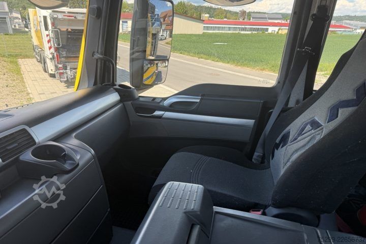 รถบรรทุกเฉพาะกิจ MAN TGS 35.480 10x4 FHS / Swiss-Vehicle