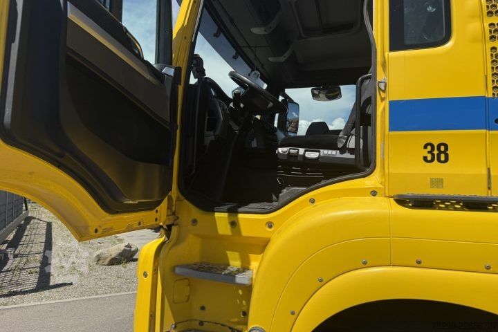 รถบรรทุกเฉพาะกิจ MAN TGS 35.480 10x4 FHS / Swiss-Vehicle