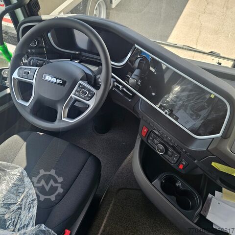Kroklastebil DAF XF 530 FAN con scarrabile GUIMATRAG 26 t