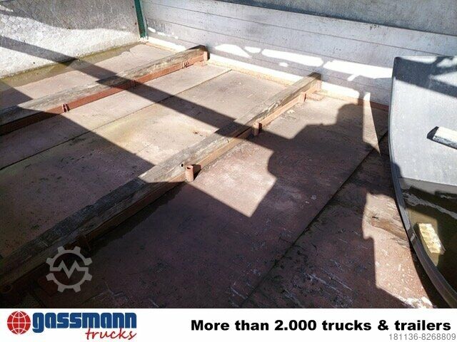 Flatbed truck - Pritsche