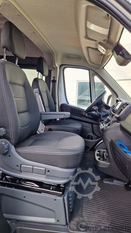 मिनिबस FIAT Opel Movano und Ducato Flexiboden 6 Schienen