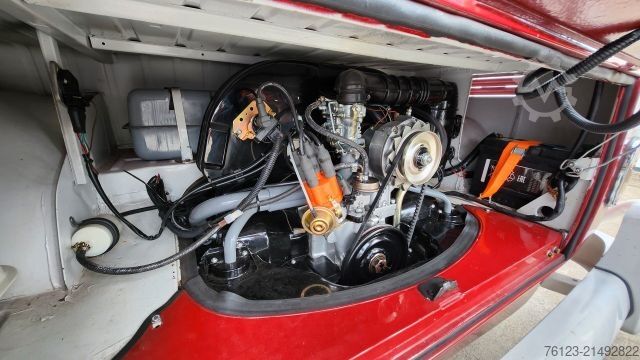 Kleinbus VOLKSWAGEN T 1 Samba mit Safarifenster