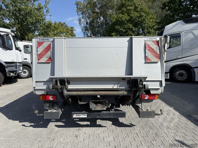 Truck mounted crane Daf LF 210.12 Kran Palfinger 4501