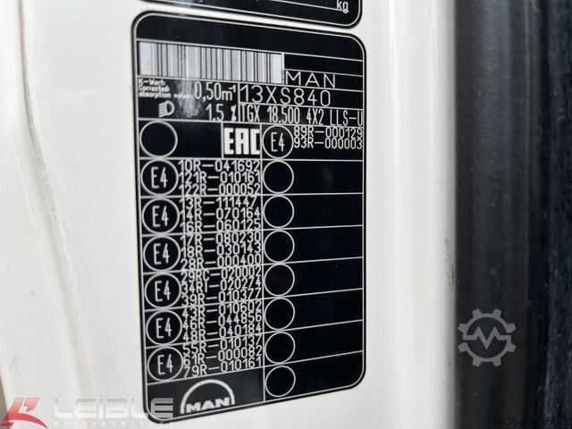 Volume tractor unit MAN TGX 18.500 LLS-U*XXL*VollLuft*2x Tank 960L*ACC**