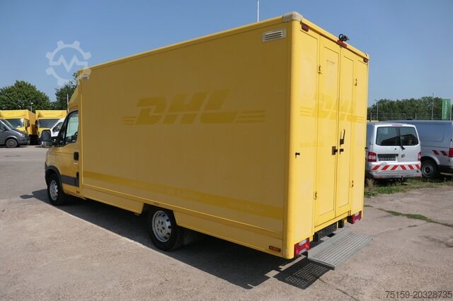 Laatikkoauto iveco Daily 35 S11 C30C AUTOMATIK KAMERA Regale LUFT DURCHGANG EURO-5 CoC