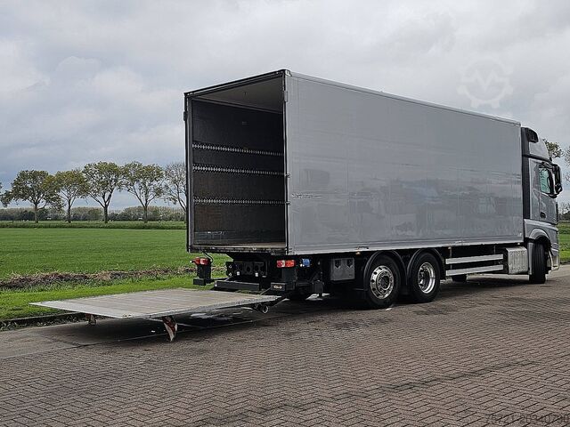 スーツケース MERCEDES-BENZ ACTROS 2645 6X2*4 RET. 3T LIFT