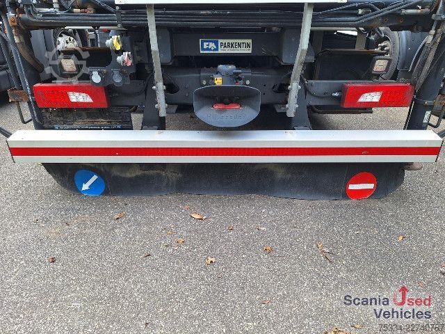 Châssis de camion Scania P 320 B4x2LB - Glasaufbau!!! mit HIAB 138 ES-3 Kra