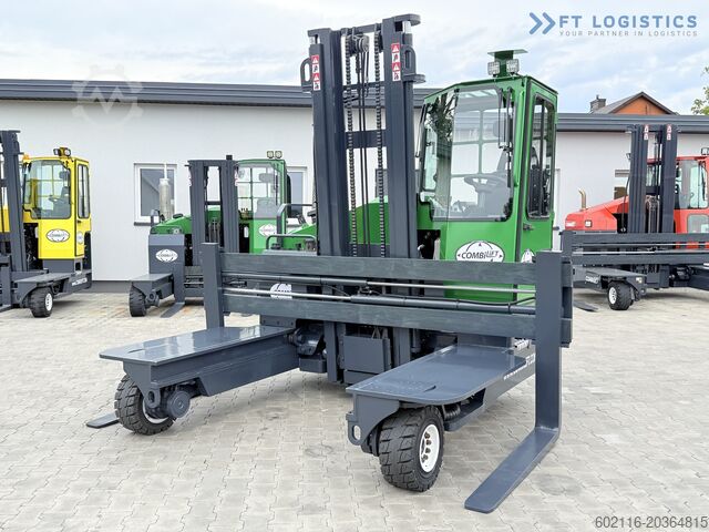 Carrello elevatore a quattro direzioni Combilift C4500 DIESEL DUPLEX WIDE FORK POSITIONER