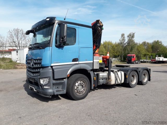 Standard trekkvogn MERCEDES-BENZ Arocs 2843
