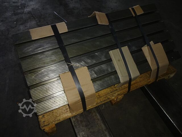 Kutni stol Universalfräsmaschine - Fester Tisch