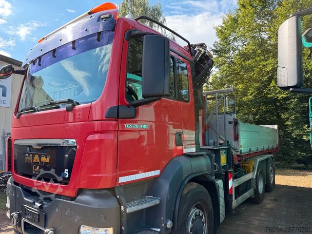Autocarro ribaltabile MAN TGS 28.480 6x4-4 ALLRAD KRAN 19m SEILWINDE Wechs