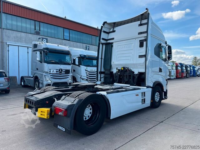 Đầu kéo tiêu chuẩn IVECO S-WAY 480 * RETARDER * VOLLVERKLEIDUNG *