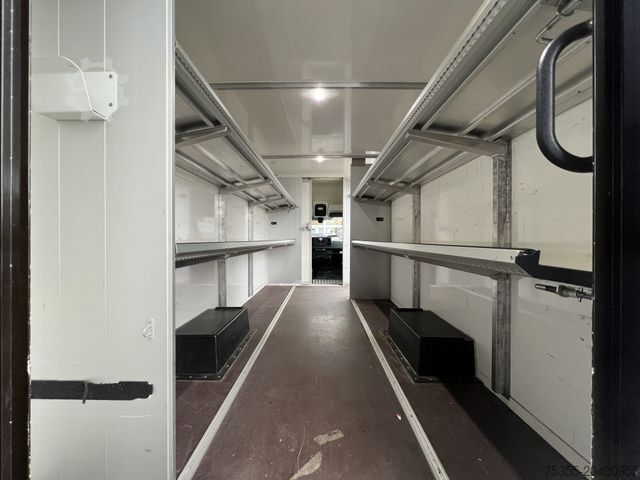 Κλειστό βαν MERCEDES-BENZ Sprinter 315 CDI  Automatik UPS-Integralkoffer