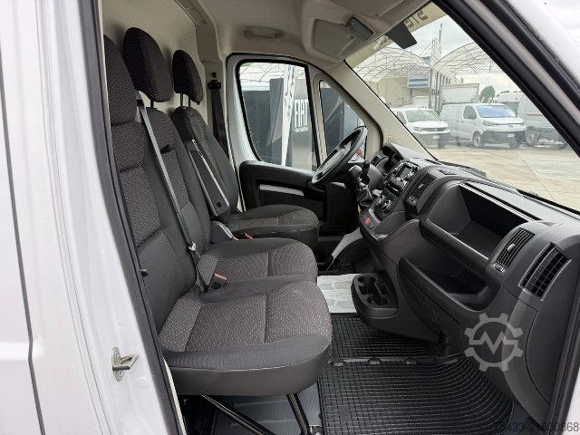 厢式货车 Citroen JUMPER 33 L3H2 BLU HDI 120 S&S