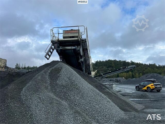Rustamulningur Metso Lokotrack LT220D crusher w/ screen, box and belt