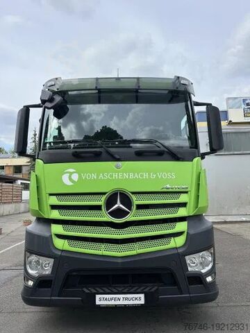 Presenning Mercedes-Benz Antos 1827 L Pr/Plane Rungentaschen E6