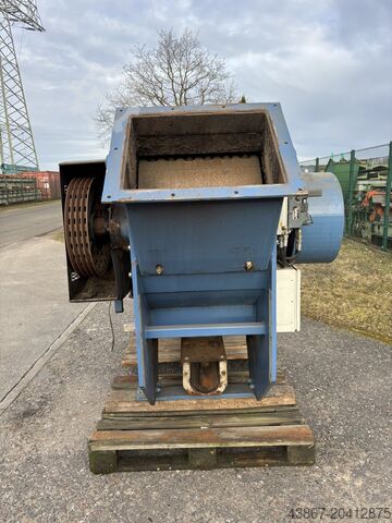 Trituradora de madera Bruks 820CM