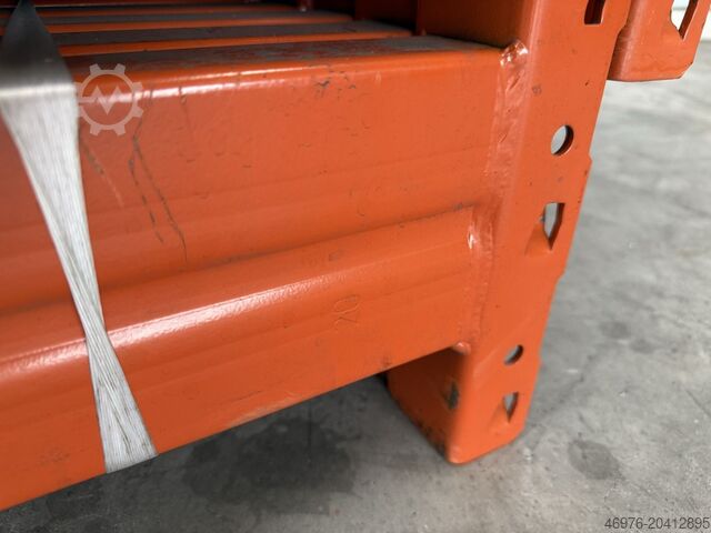 Многоярусный склад Траверса для паллетных стеллажей META Thyssen / K120x50mm lichte Weite: 2.700 mm