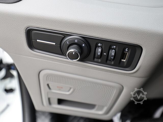 Панелен ван Maxus DELIVER 7