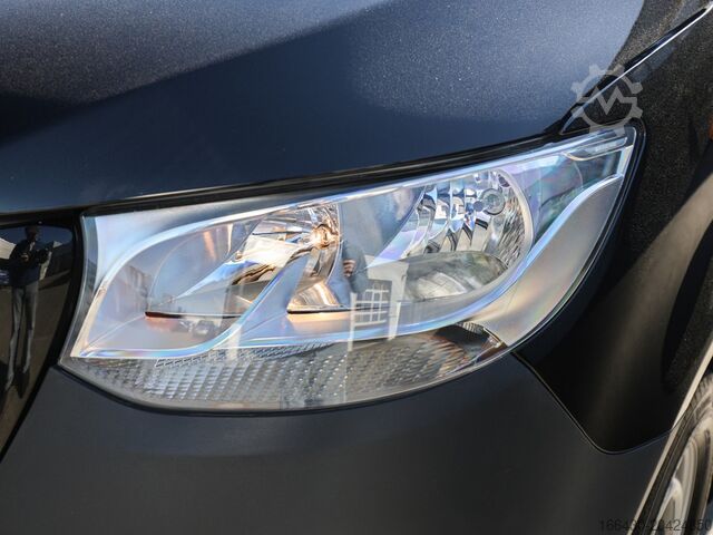 Kleinbus Mercedes-Benz Sprinter 317 CDI Tourer L3H2 (2-2-2-3) AHK Ka