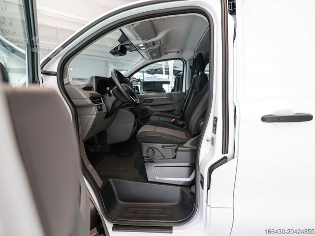 Панелен ван VW Transporter Kastenwagen mit L-Trennwand AHK