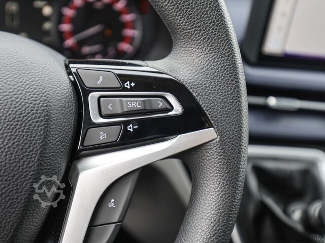 Ван с висока покривка Maxus DELIVER 9