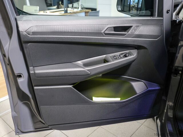 Микробус VW Caddy Cargo Maxi 2.0 TDI DSG AHK SPURH. SHZ