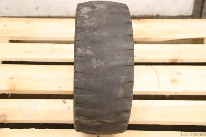 Solid rubber tires Kowalit 120 x 200/310