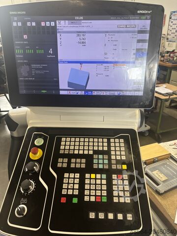 Κέντρο κάθετης κατεργασίας Deckel Maho DMC 850V