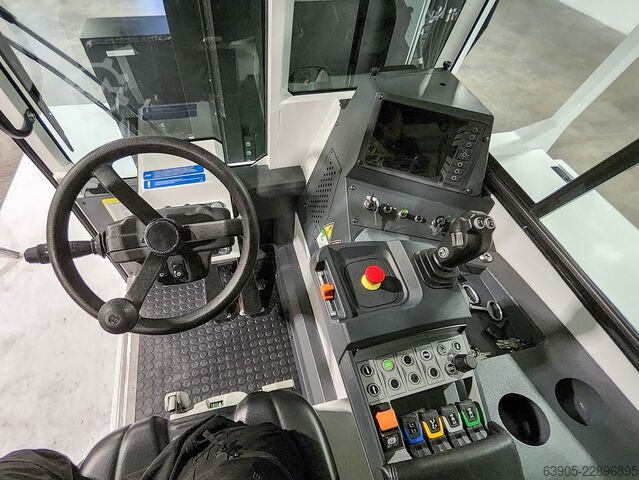 Električni viljuškar JMG MC 250.09FL