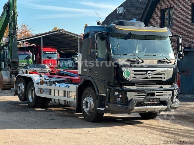 Lori angkat bekas roll-off VOLVO FMX 330 6x2 HIAB Lift/Lenk,34.176Km TOP Zustand