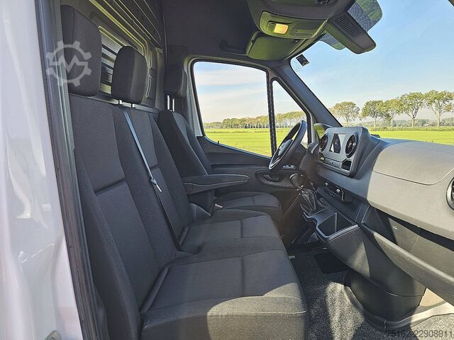 Camioneta familiar de techo alto MERCEDES-BENZ SPRINTER 311 L2H2 Mbux FWD Euro6 BPM-Vrij Airco...