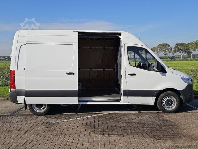 Camioneta familiar de techo alto MERCEDES-BENZ SPRINTER 311 L2H2 Mbux FWD Euro6 BPM-Vrij Airco...