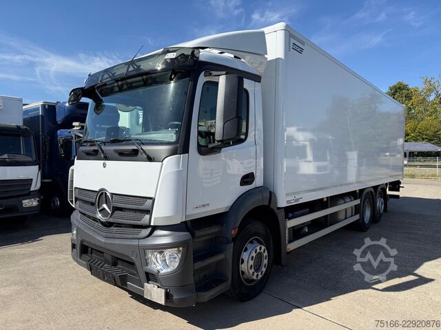 Kassabíll MERCEDES-BENZ ACTROS 2532 L Koffer 8,50 m LBW 2 T*ORIGINAL KM