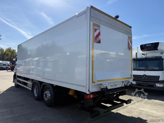 Kassabíll MERCEDES-BENZ ACTROS 2532 L Koffer 8,50 m LBW 2 T*ORIGINAL KM