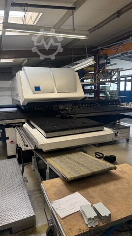 Комбинирана щанцова-лазерна машина TRUMPF TRUMATIC 7000